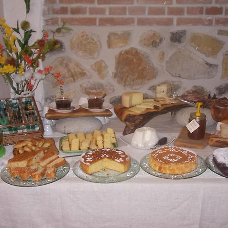 Agriturismo La Valle Degli Ulivi Semproniano Eksteriør bilde