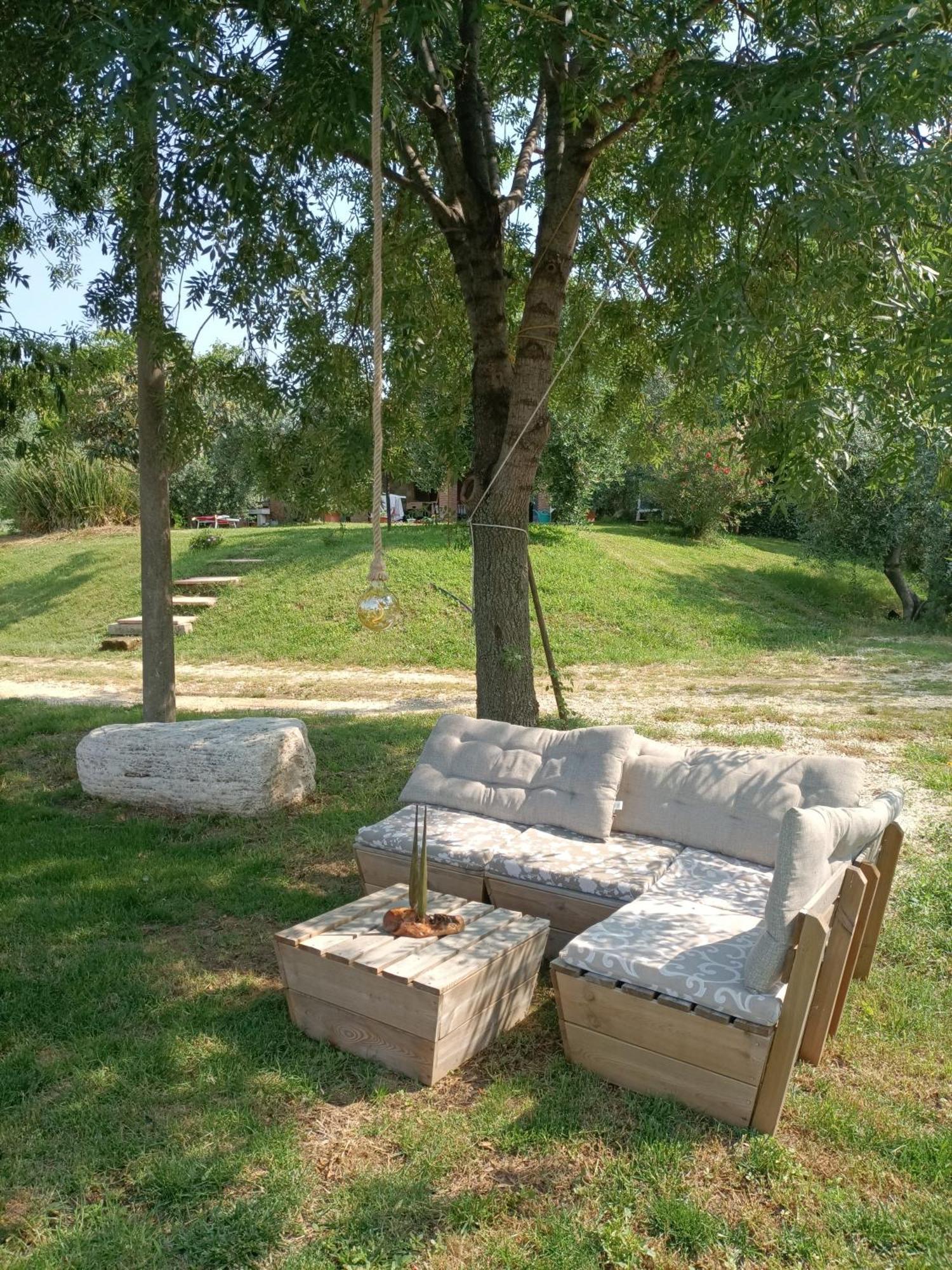 Agriturismo La Valle Degli Ulivi Semproniano Eksteriør bilde