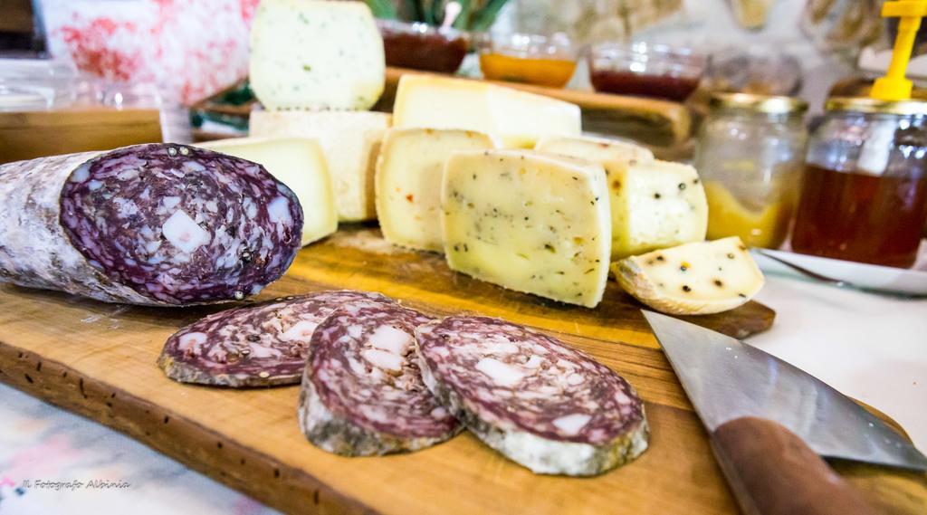 Agriturismo La Valle Degli Ulivi Semproniano Eksteriør bilde